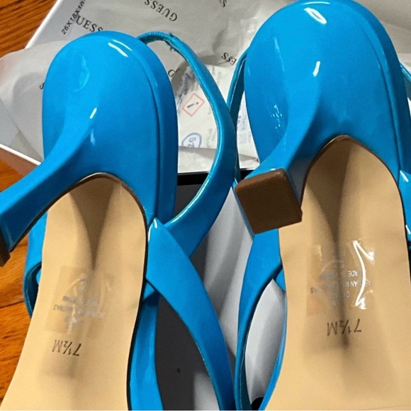 ꜱᴀɴᴅᴀʟꜱ ʜᴇᴇʟꜱ ,  ʙʀᴀɴᴅ :  ɢᴜᴇꜱꜱ  , ꜱɪᴢᴇ : 7.5 , ᴄᴏʟᴏʀ : ʙᴇʀᴍᴜᴅᴀ ʙʟᴜᴇ - Picture 6 of 7